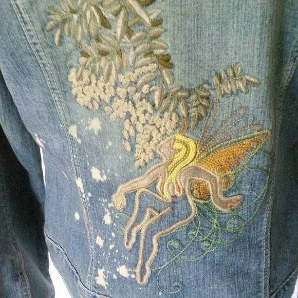 Vanilla Star Denim Embroidered Jacket EUC size L - Picture 8 of 8